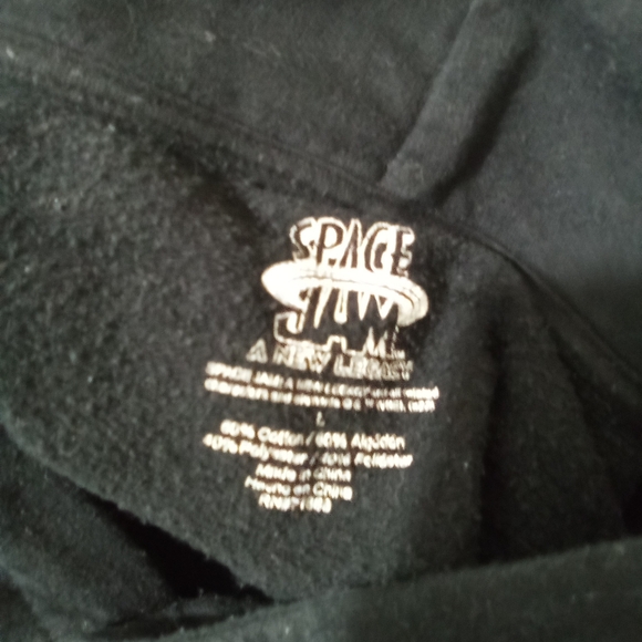 Tune Squad Women hoodie sweater Bugs Bunny& Friend s characters pockets size LG - Picture 5 of 5